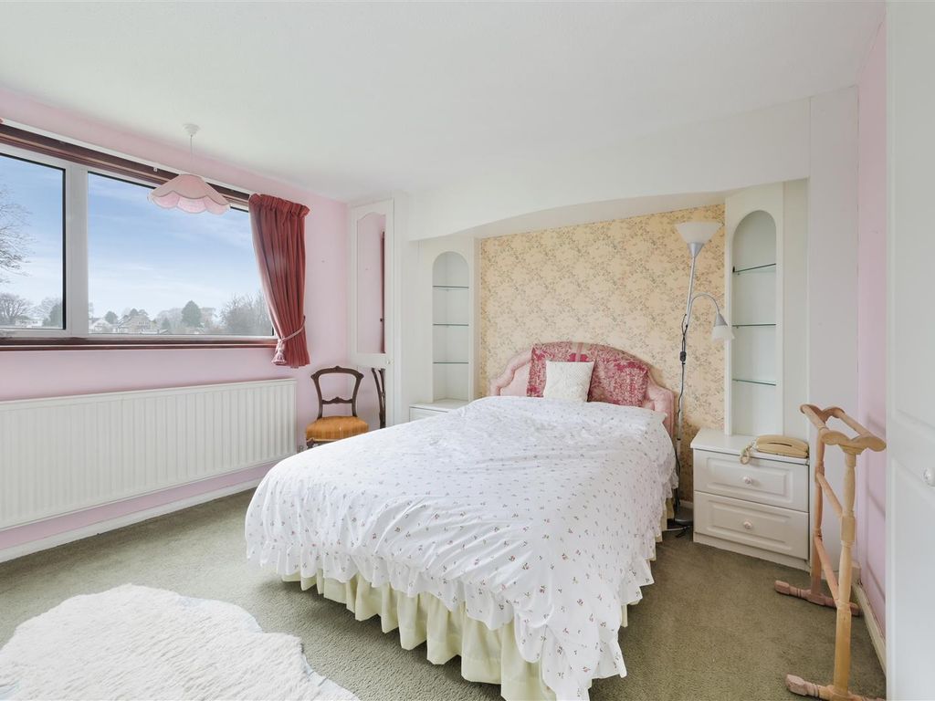 3 bed terraced house for sale in The Tracery, Banstead SM7, £490,000