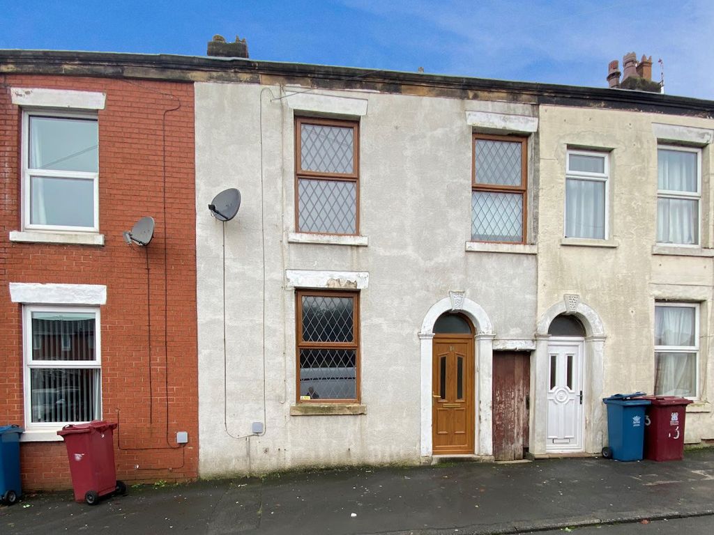 2 bed terraced house for sale in Chatburn Road, Longridge PR3, £109,950