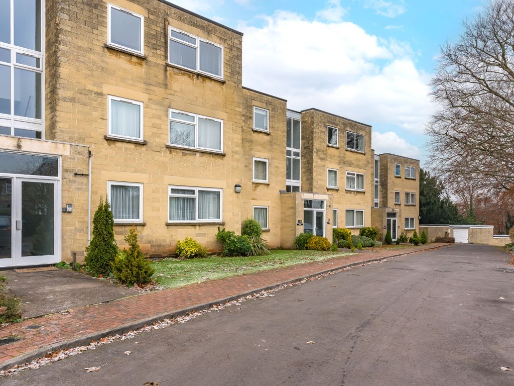 2 bed flat for sale in Marshfield Park, Cleeve Wood Road, Bristol, Gloucestershire BS16, £270,000
