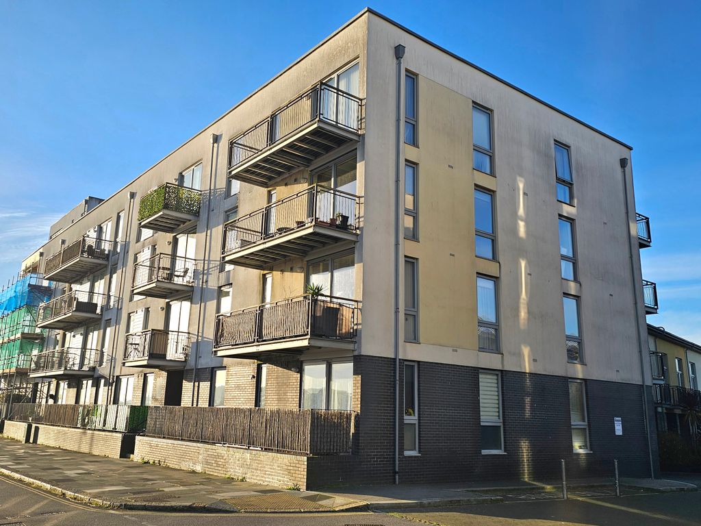 2 bed flat for sale in Brittany Street, Stonehouse, Plymouth PL1, £41,250