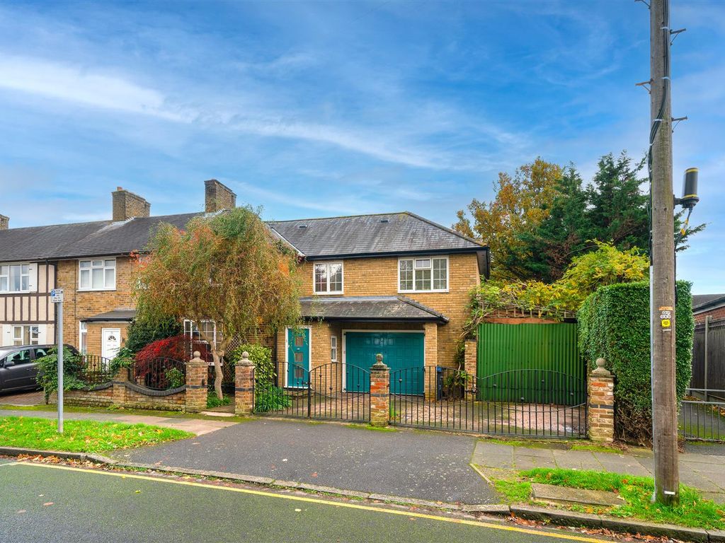 4 bed semi-detached house for sale in Blanchland Road, Morden SM4, £775,000