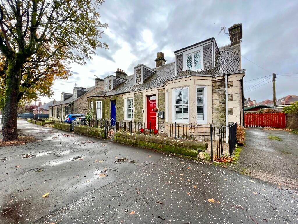 4 bed semi-detached house for sale in Tullibody Road, Alloa FK10, £255,000