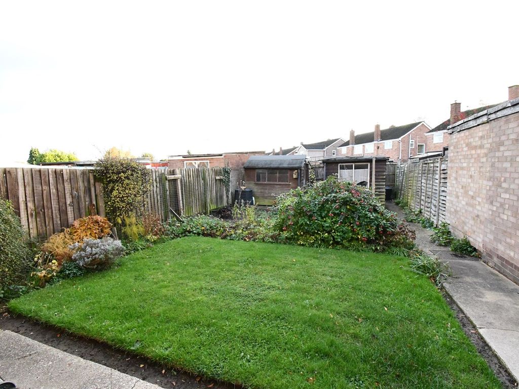 3 bed semi-detached house for sale in Lynn Close, Elstow, Bedford MK42, £265,000