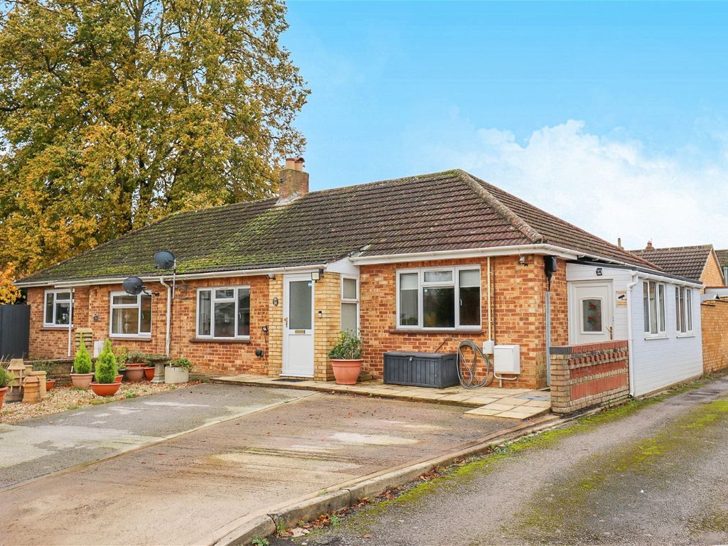 2 bed semi-detached bungalow for sale in Horsebrook Park, Calne SN11, £395,000