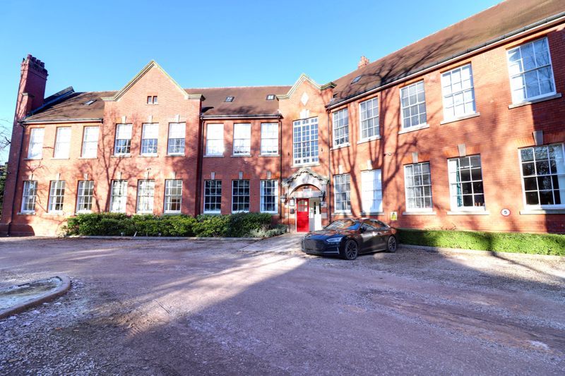 2 bed flat for sale in The Old School, The Oval, Stafford ST17, £185,000