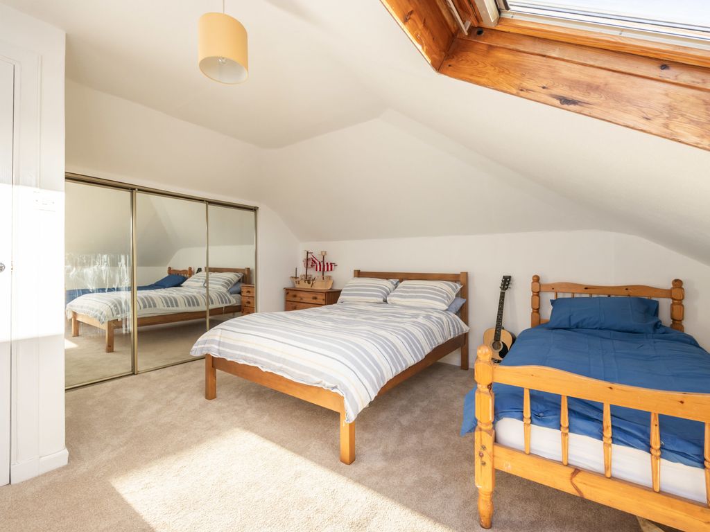 3 bed detached bungalow for sale in 30 Craigmount Park, Edinburgh EH12, £485,000