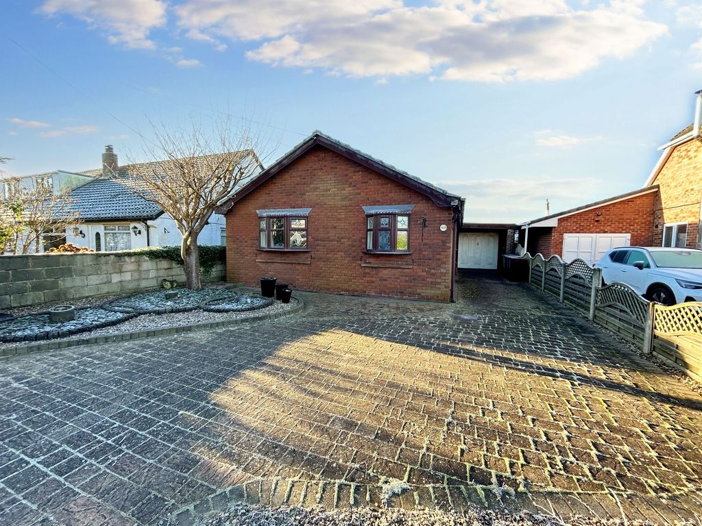 3 bed detached bungalow for sale in New Lane, Burscough L40, £325,000