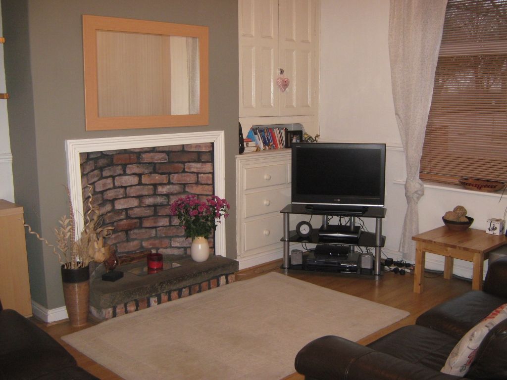 2 bed terraced house to rent in Newton Road, Lowton, Warrington WA3, £750 pcm