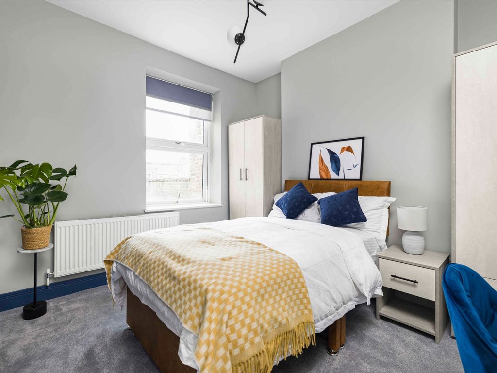 Room to rent in Sunderland Road, London SE23, £1,150 pcm