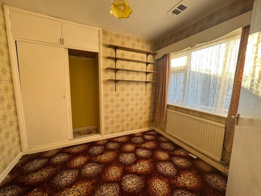 3 bed bungalow for sale in Denver Hill, Downham Market PE38, £270,000