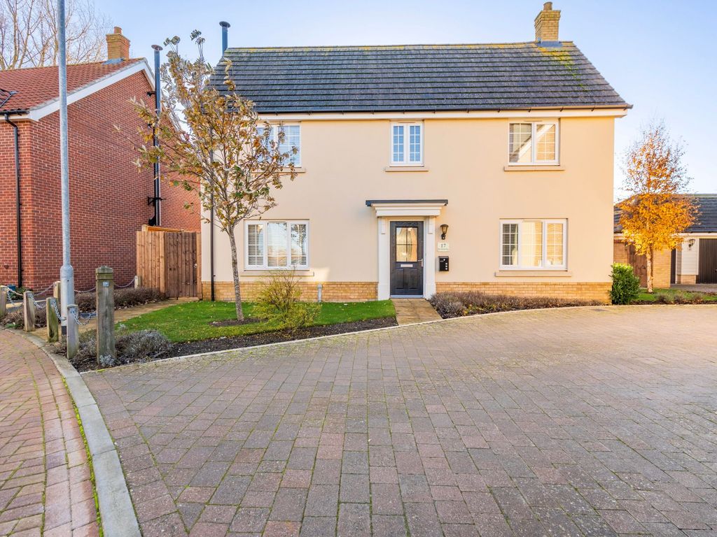 4 bed detached house for sale in Bee Orchid Way, Tharston NR15, £450,000