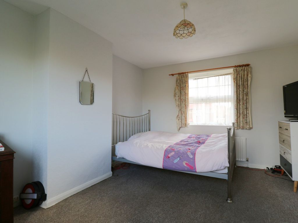 3 bed semi-detached house for sale in Saxon Drive, West Acton, West Acton W3, £799,950