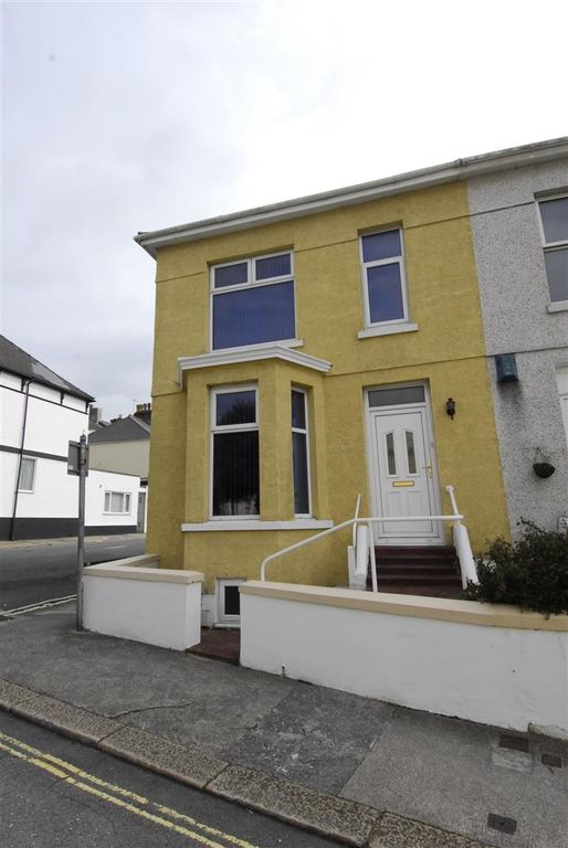 4 bed property to rent in Pearson Road, Mutley, Plymouth PL4, £412 pcm