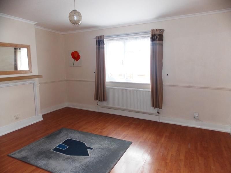 1 bed flat to rent in Norbury Road, Thornton Heath CR7, £1,150 pcm