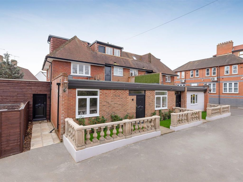 New home, 2 bed maisonette for sale in Kingswick Drive, Sunninghill, Ascot SL5, £350,000