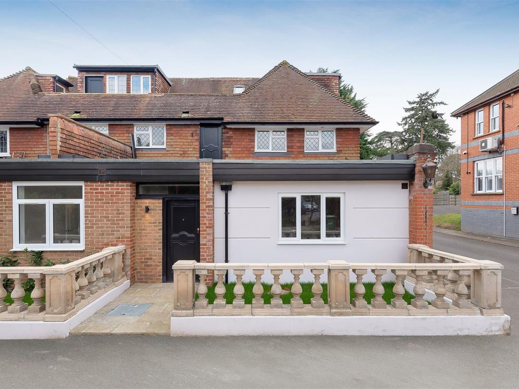 New home, 1 bed maisonette for sale in Kingswick Drive, Sunninghill, Ascot SL5, £270,000