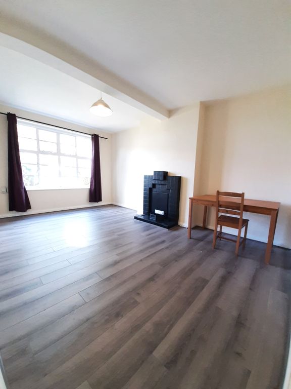 1 bed flat to rent in Colney Hatch Lane, London N10, £1,500 pcm