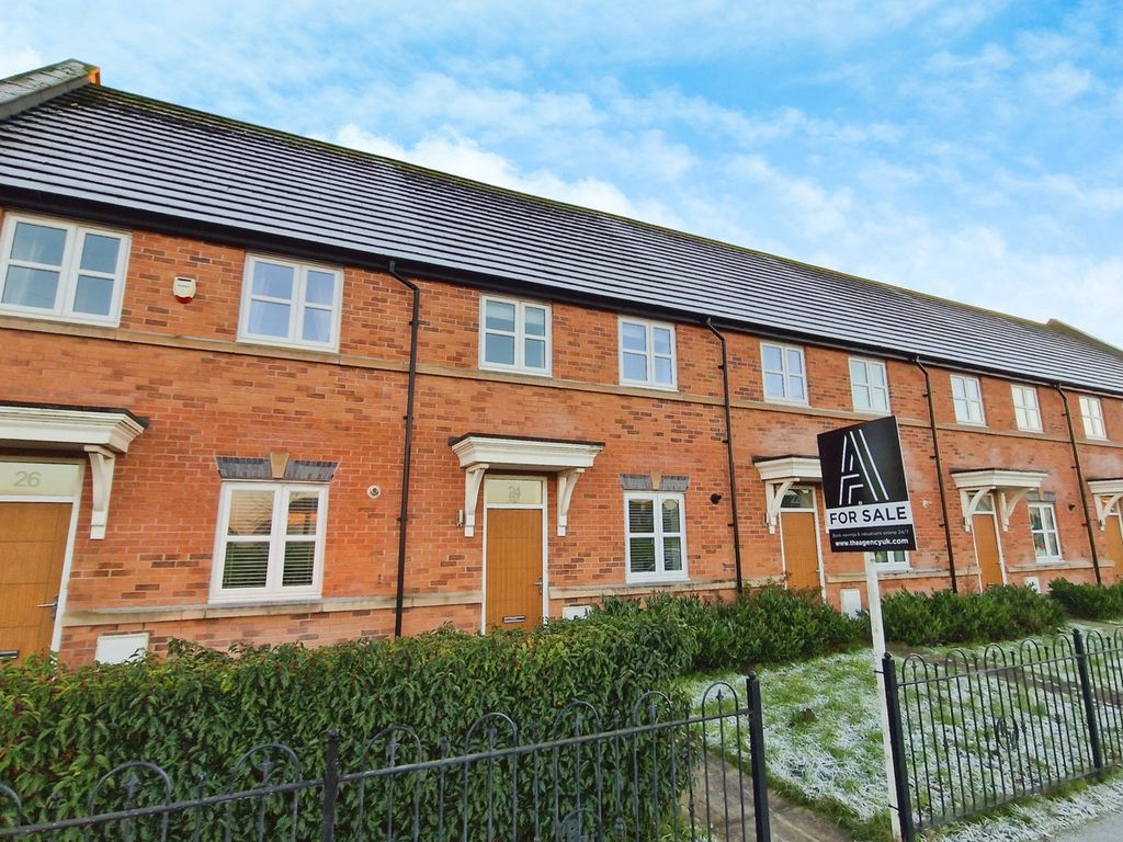 3 bed terraced house for sale in Buckshaw Avenue, Chorley PR7, £180,000