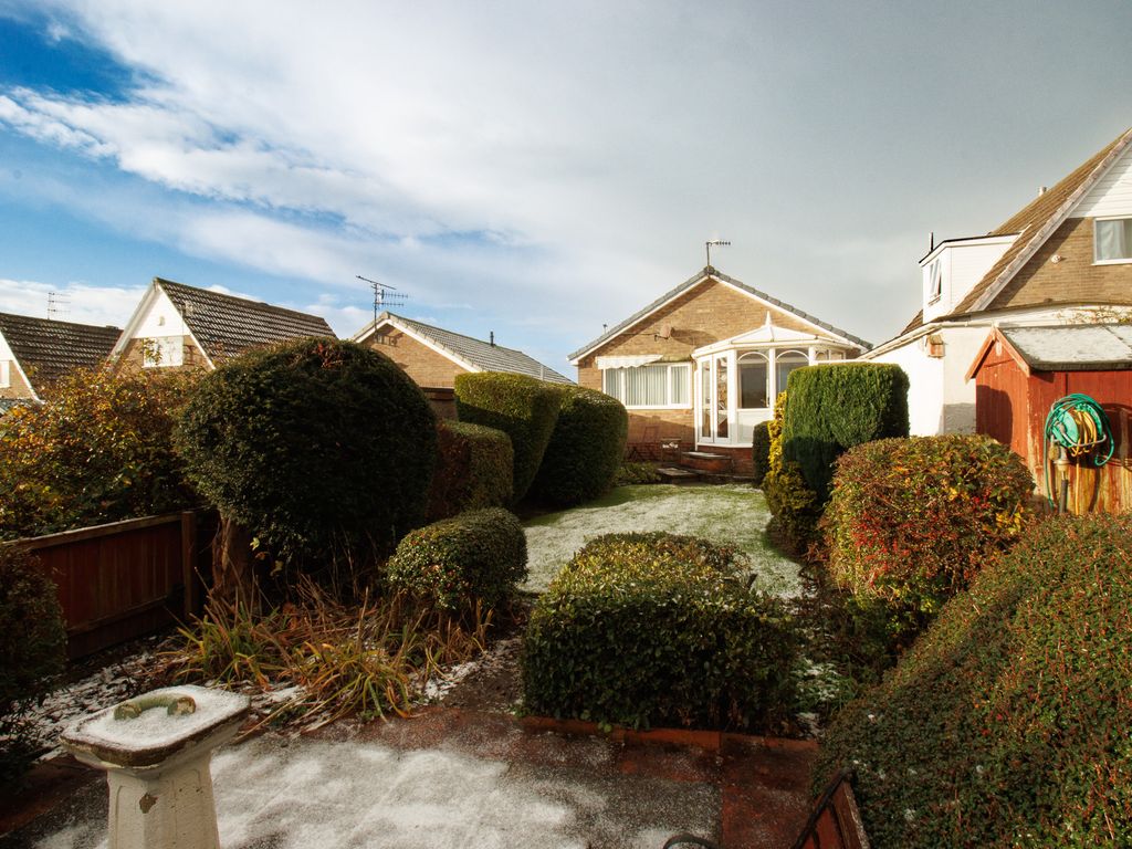 3 bed detached bungalow for sale in Redcliff Close, Osgodby YO11, £240,000
