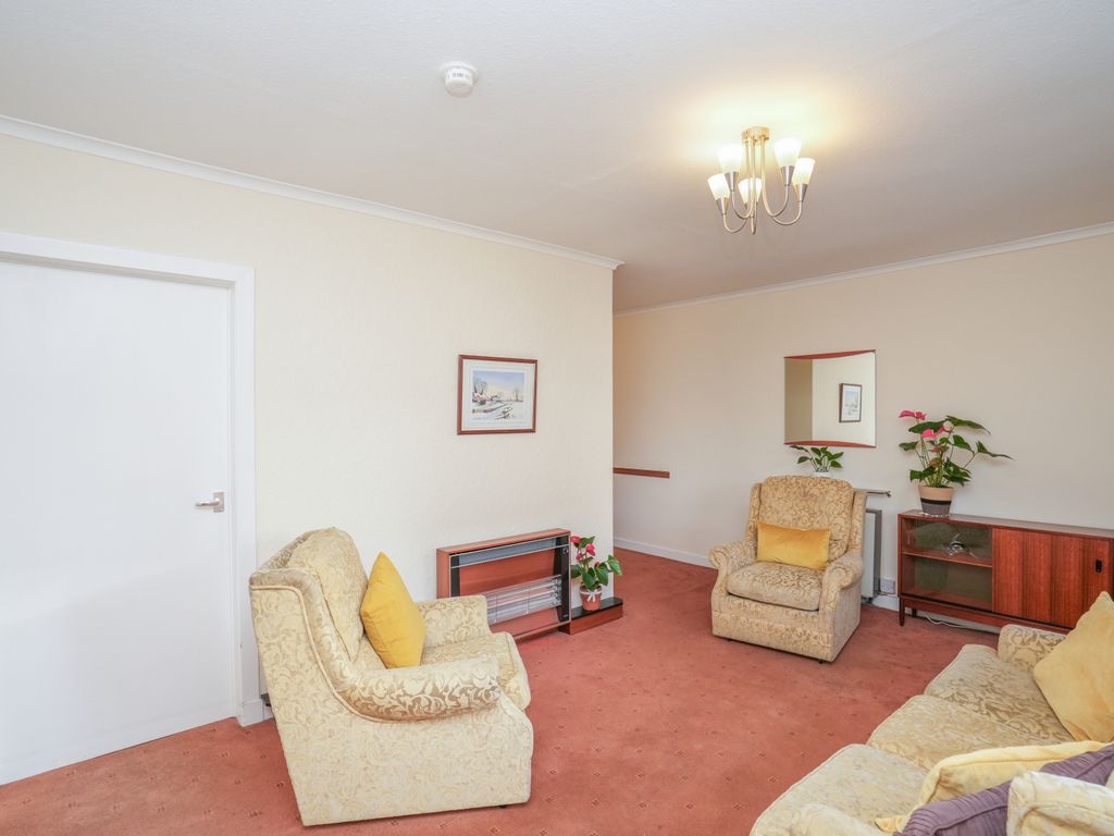 3 bed flat for sale in Oakdene Avenue, Bellshill ML4, £85,000