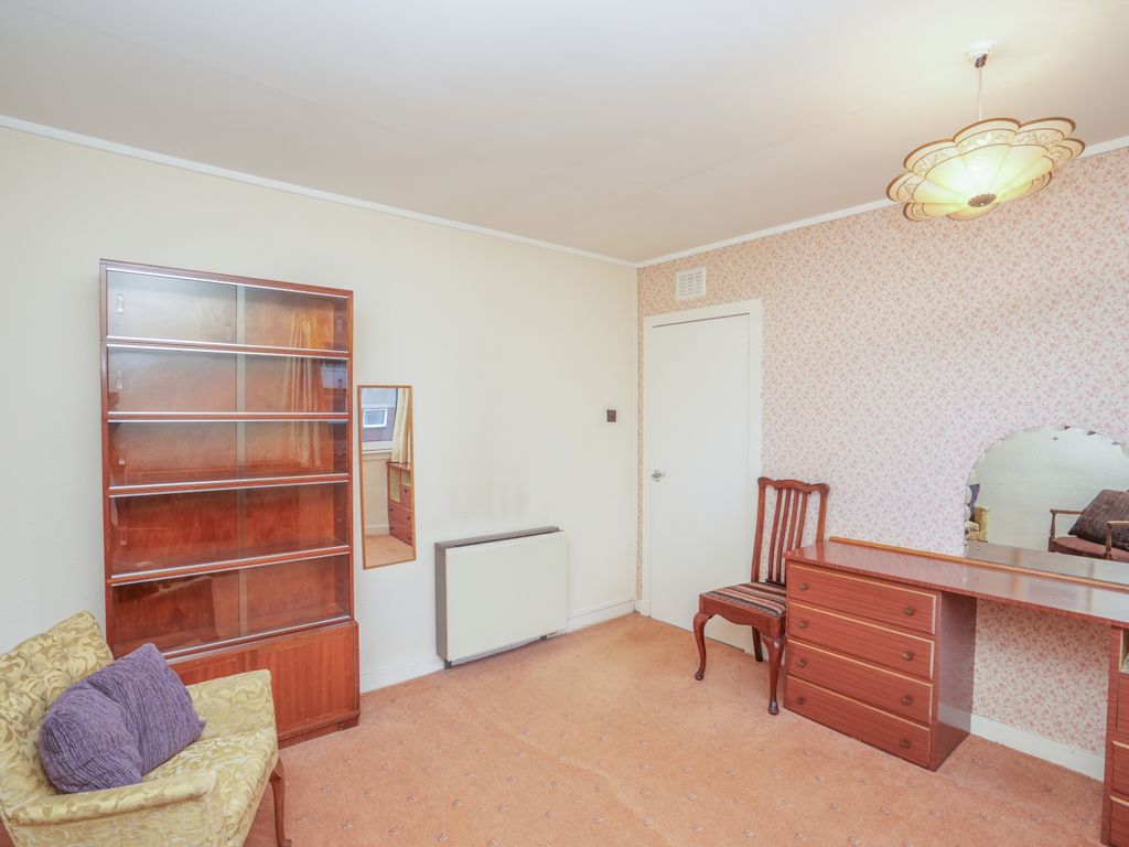 3 bed flat for sale in Oakdene Avenue, Bellshill ML4, £85,000