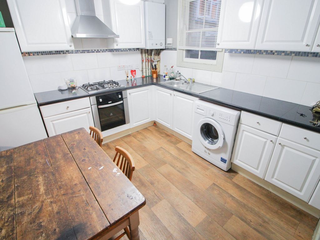 1 bed flat to rent in Glading Terrace, Stoke Newington N16, £1,500 pcm