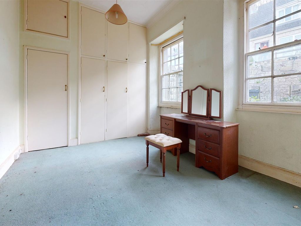2 bed flat for sale in Old Hill, Portland DT5, £160,000