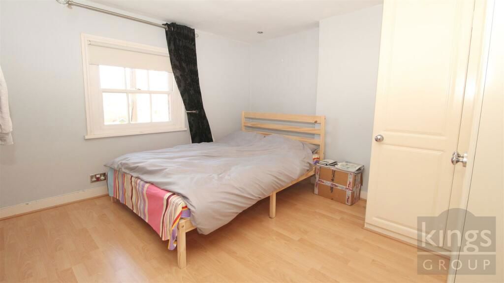 2 bed flat for sale in St. Andrew Mews, St. Andrew Street, Hertford SG14, £215,000