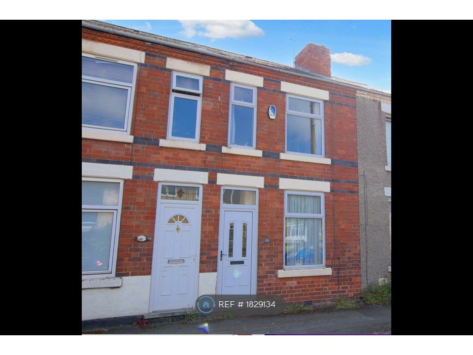 4 bed terraced house to rent in Dallas York Road, Beeston, Nottingham NG9, £2,260 pcm