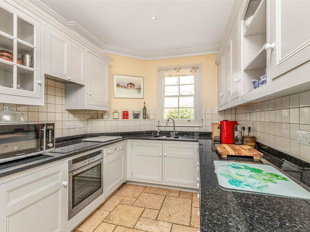 3 bed detached house for sale in Burton Park, Petworth GU28, £725,000