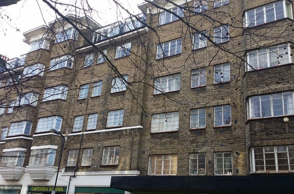 1 bed flat for sale in The High, Streatham High Road, London SW16, £299,999