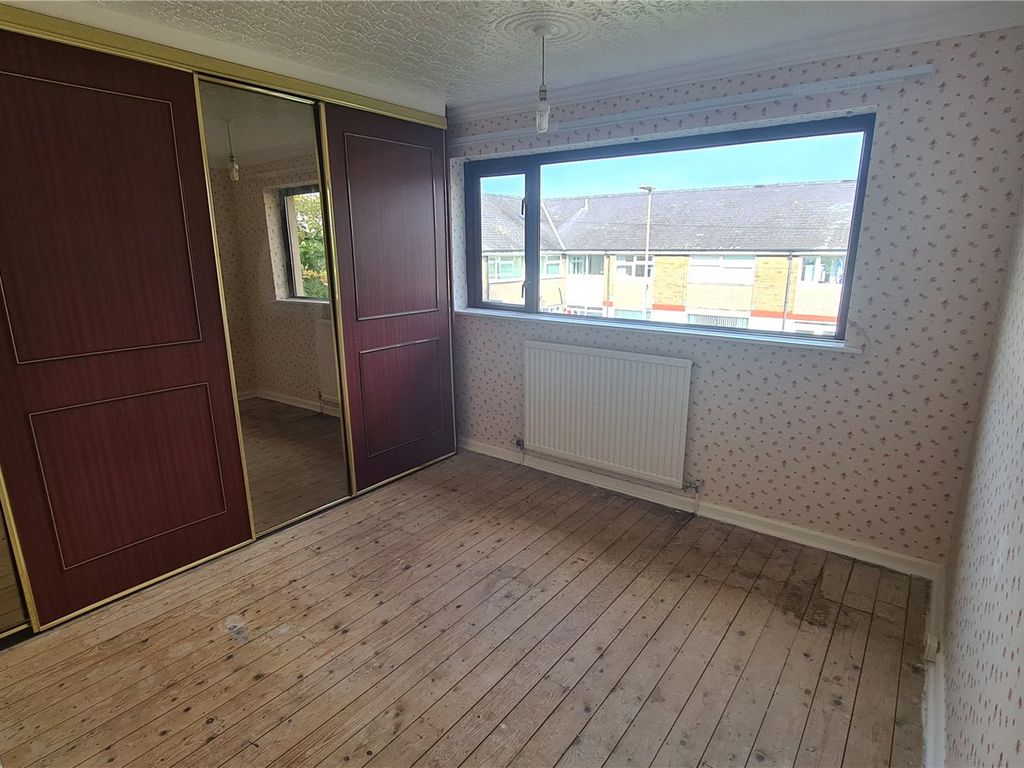 3 bed end terrace house for sale in Llys Arthur, Bangor, Gwynedd LL57, £125,000