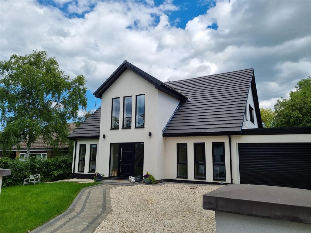 5 bed detached house for sale in Errington Road, Darras Hall, Newcastle Upon Tyne, Northumberland NE20, £785,000