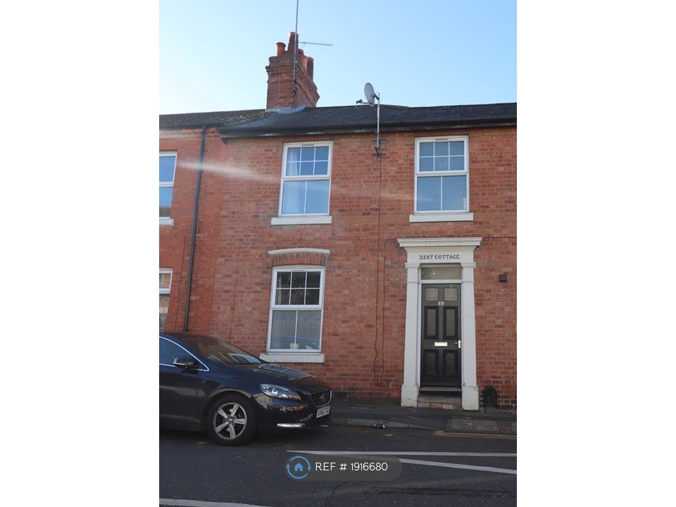 3 bed terraced house to rent in Byron Street, Northampton NN2, £1,250 pcm