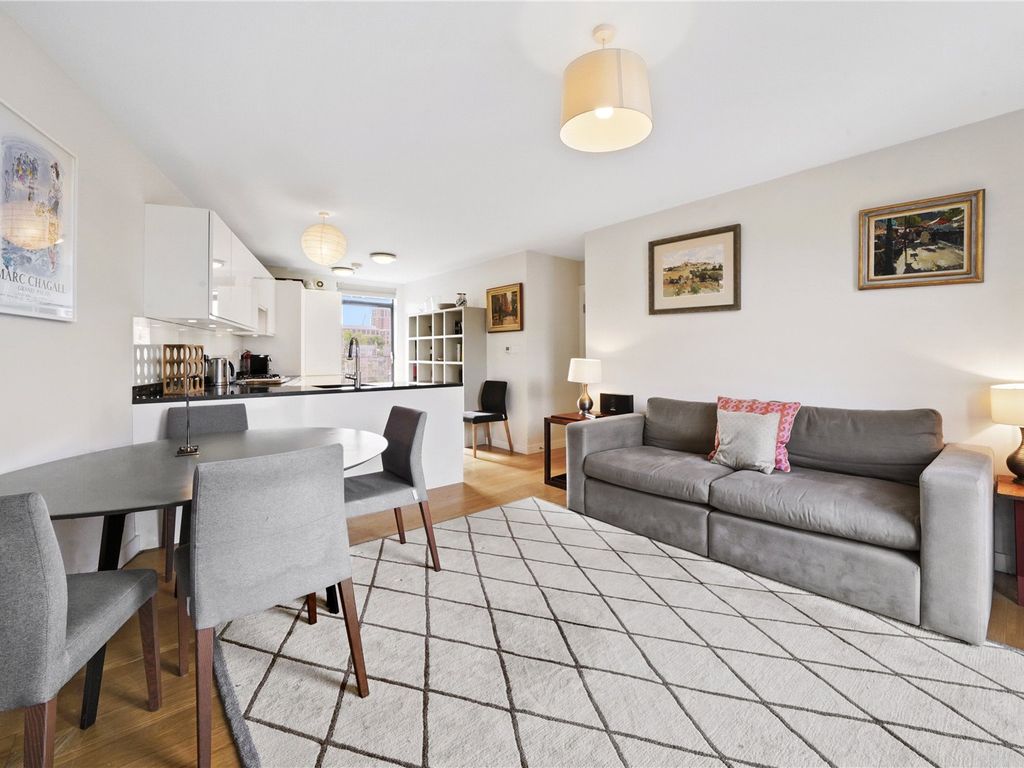 2 bed flat for sale in Lisson Grove, London NW1, £765,000