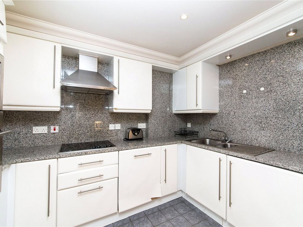 2 bed property for sale in Lisson Grove, London NW8, £650,000
