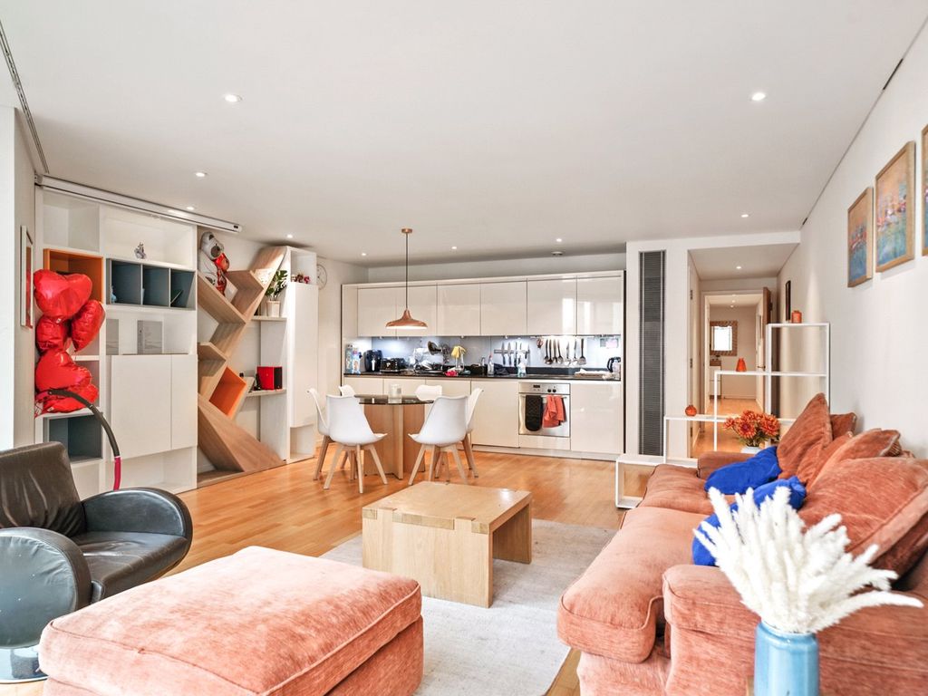 3 bed flat for sale in Hermitage Street, London W2, £1,175,000