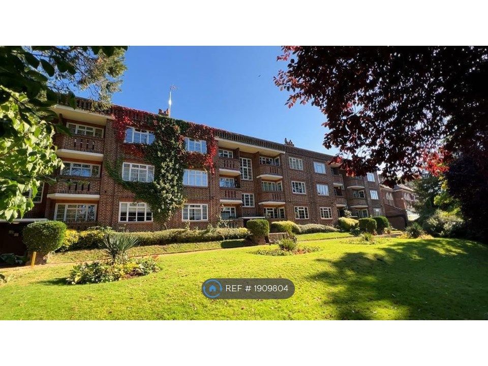 2 bed flat to rent in The Mount, Luton LU3, £1,350 pcm