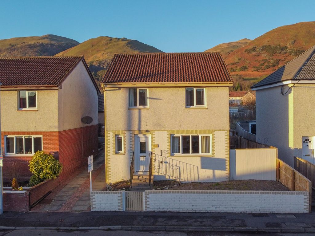 3 bed detached house for sale in Stoneyacre, Tillicoultry FK13, £170,000