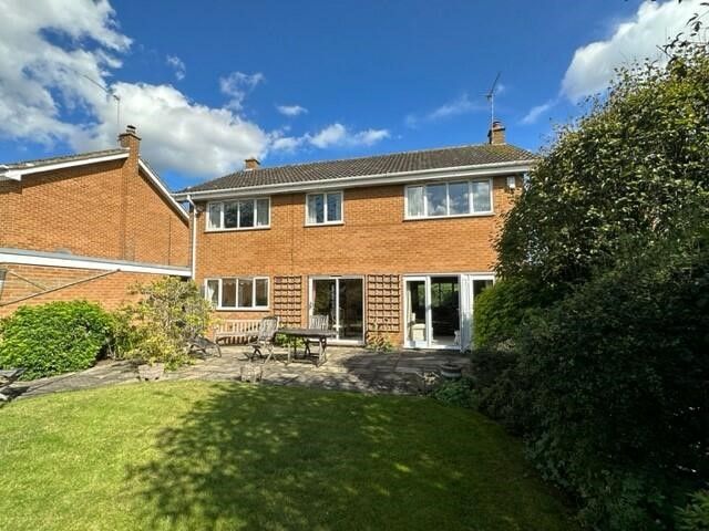 4 bed detached house to rent in Thieves Lane, Norwich NR13, £1,450 pcm