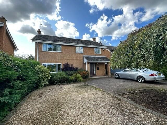 4 bed detached house to rent in Thieves Lane, Norwich NR13, £1,450 pcm