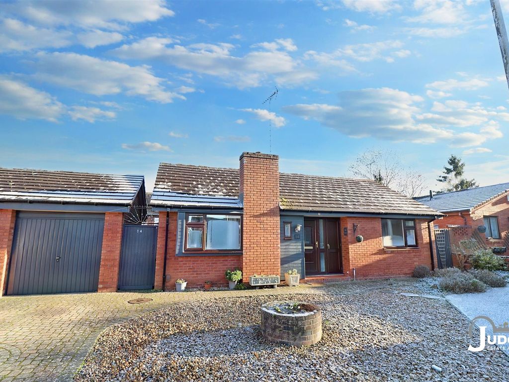 2 bed detached bungalow for sale in Peregrine Rise, Anstey Heights, Leicester LE4, £225,000