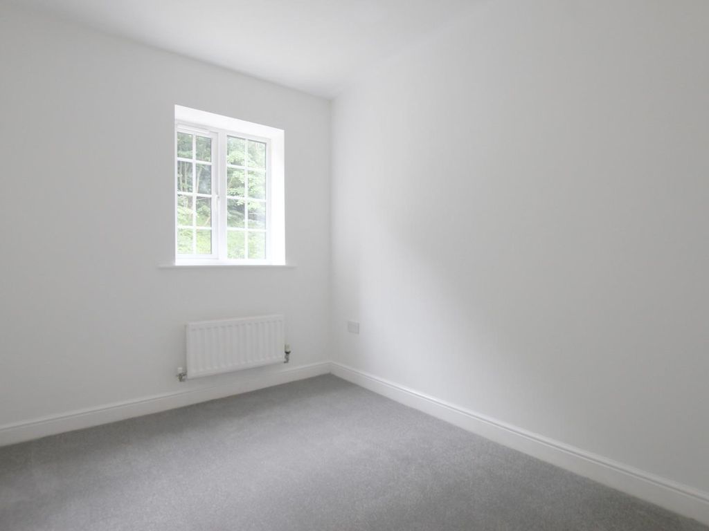 2 bed flat for sale in Church View, Ireland Street, Bingley, West Yorkshire BD16, £95,000