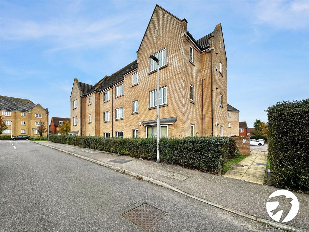 1 bed flat for sale in Tenor Drive, Hoo, Kent ME3, £145,000