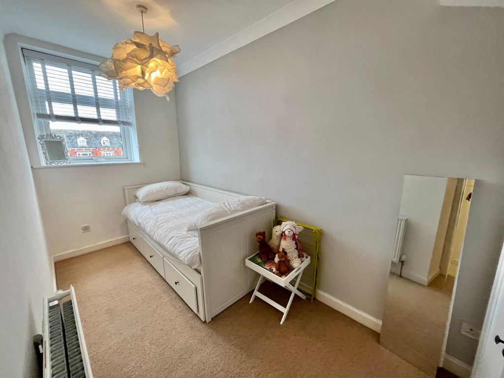3 bed terraced house for sale in Chapel Fields, Marple, Stockport SK6, £194,250