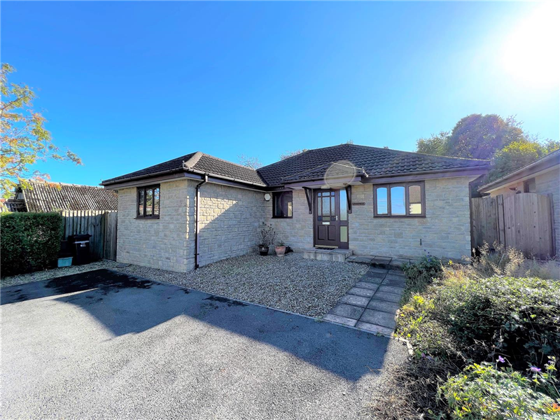 3 bed detached bungalow for sale in Broadway, Chilcompton, Radstock BA3, £425,000