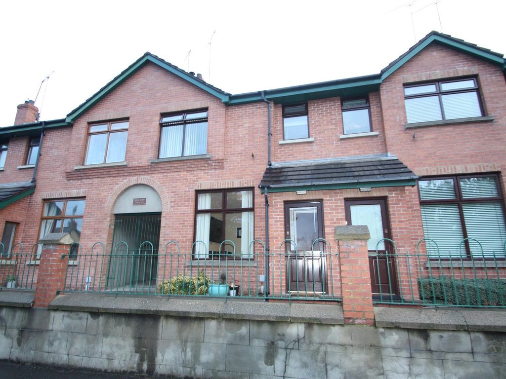 3 bed town house for sale in Red Row, Ballynahinch BT24, £115,000