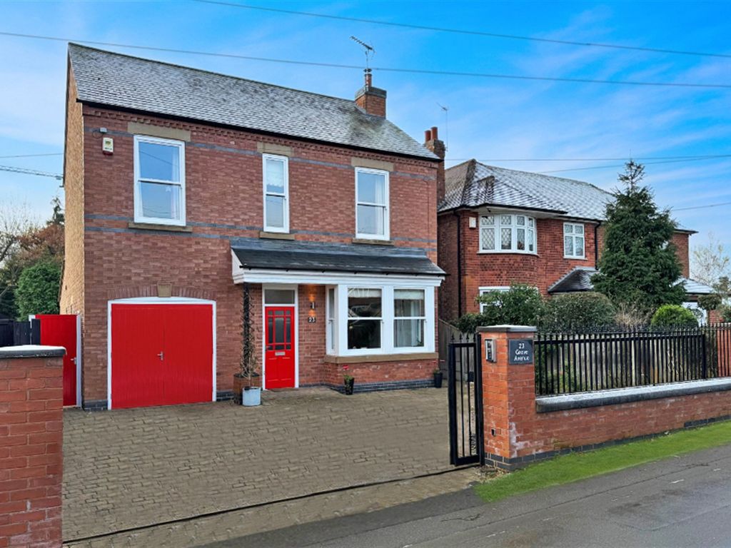 5 bed detached house for sale in Grove Avenue, Beeston NG9, £750,000