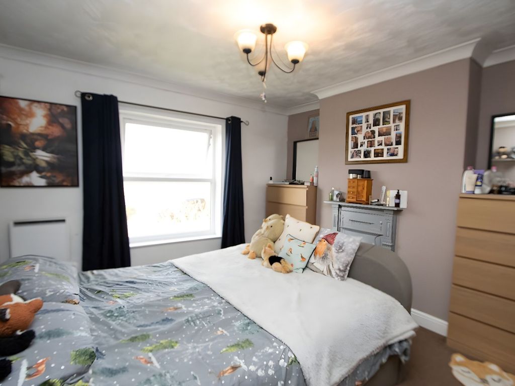 2 bed semi-detached house for sale in Sixteen Foot Bank, Christchurch PE14, £215,000