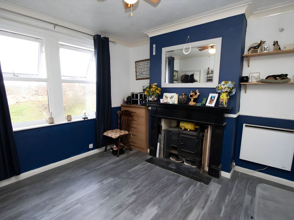 2 bed semi-detached house for sale in Sixteen Foot Bank, Christchurch PE14, £215,000